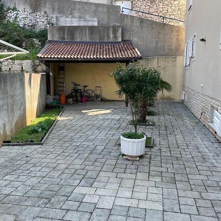 Apartments Girl Novi Vinodolski Zewnętrze zdjęcie